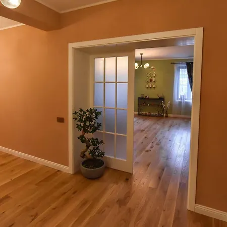 Апартаменты Stayplay Center Theater Брашов