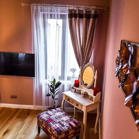 Stayplay Center Theater Брашов