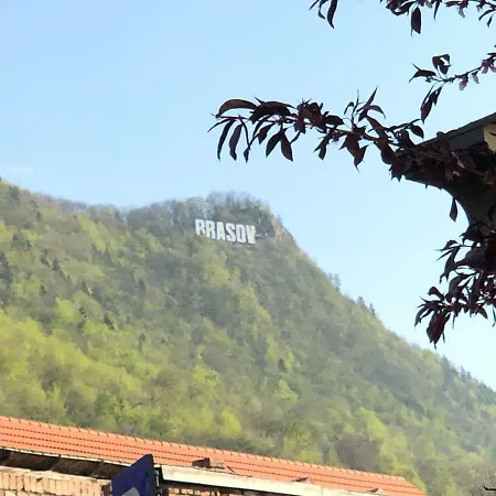 Stayplay Center Theater Брашов