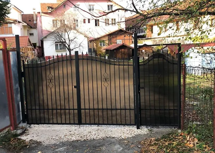 Stayplay Center Theater Apartment Brasov