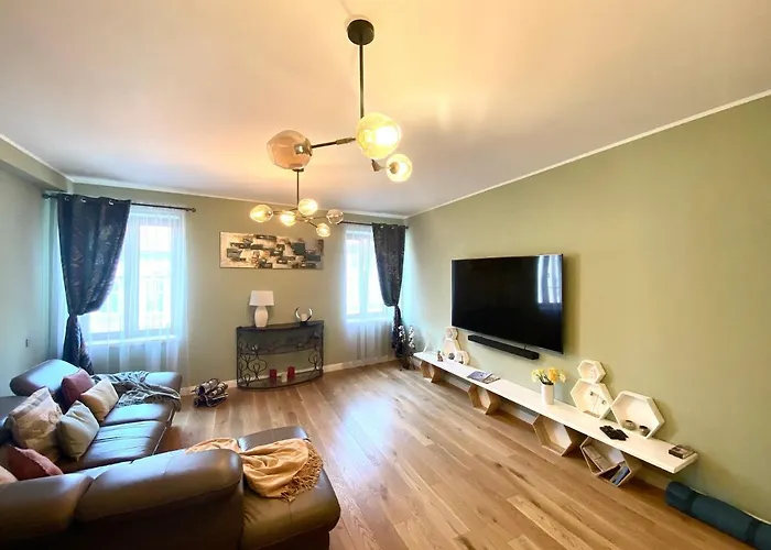 Stayplay Center Theater * Brasov