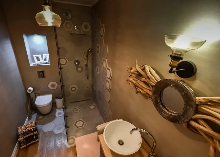 Stayplay Center Theater Apartment