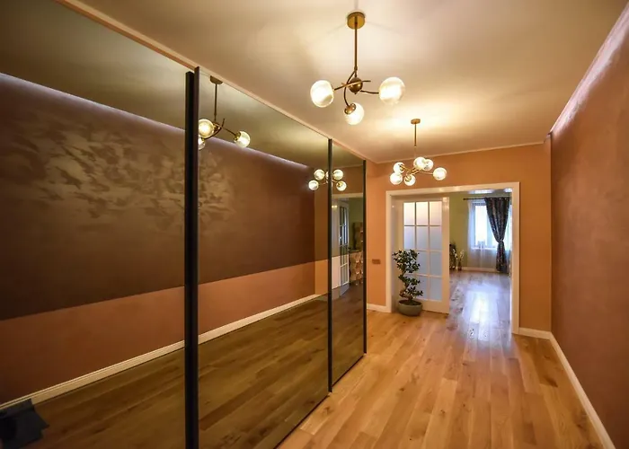 Stayplay Center Theater